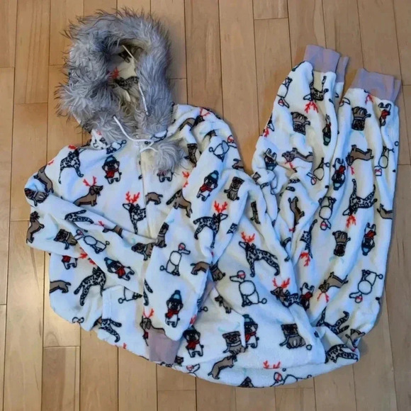 Holiday Time Womens Plus Size 2x 18W 22W Zip Front Fleece One Piece Pajamas Dogs - Picture 3 of 8